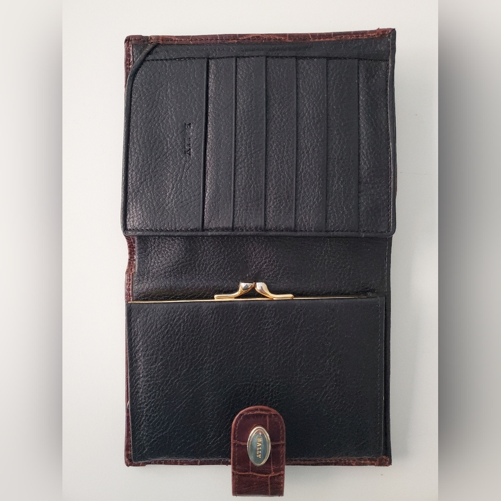 Bally Black and Brown Leather Wallet With Kiss Lock - Picture 7 of 12